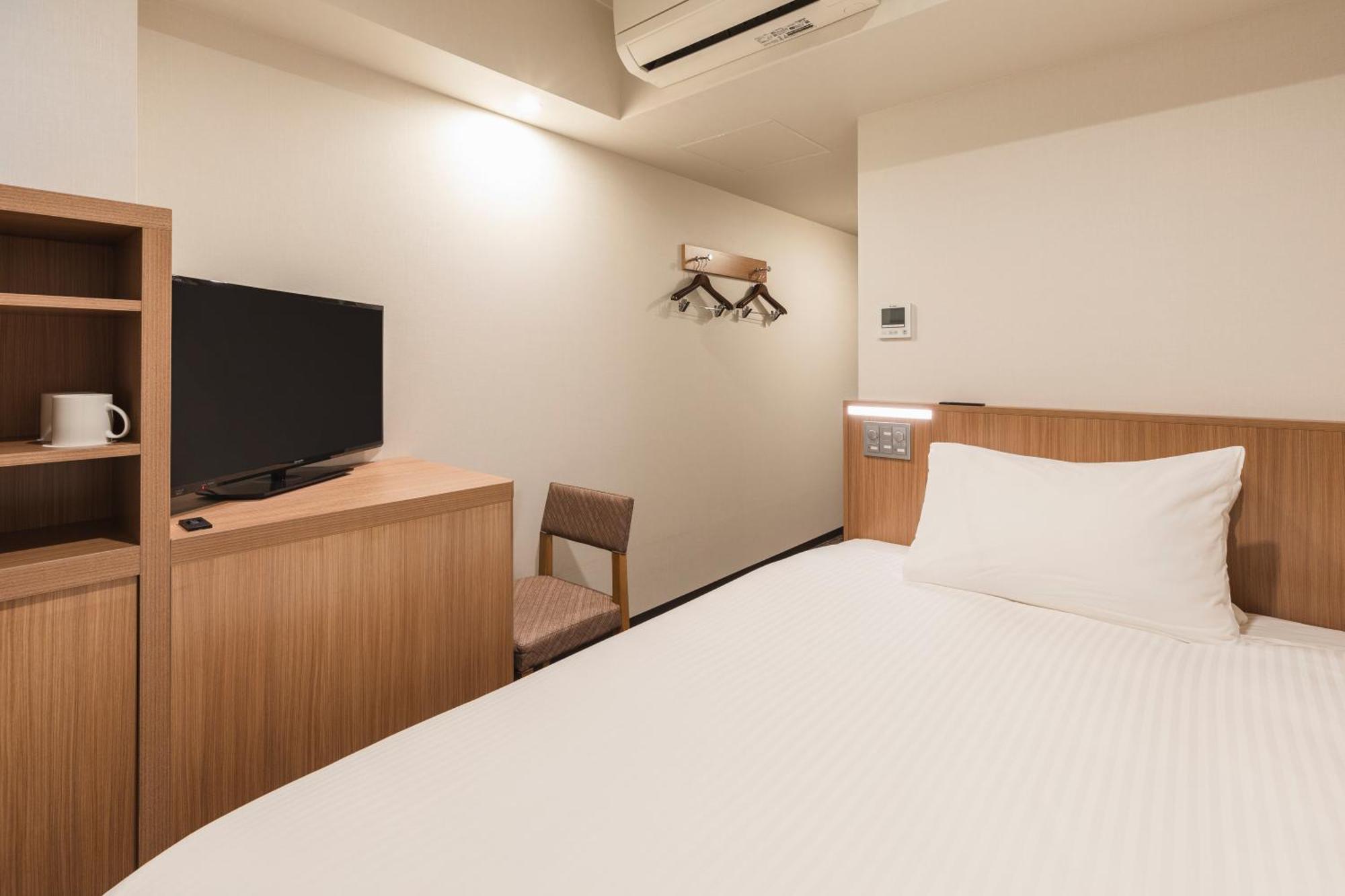 Sotetsu Fresa Inn Yokohama Higashiguchi Exterior foto